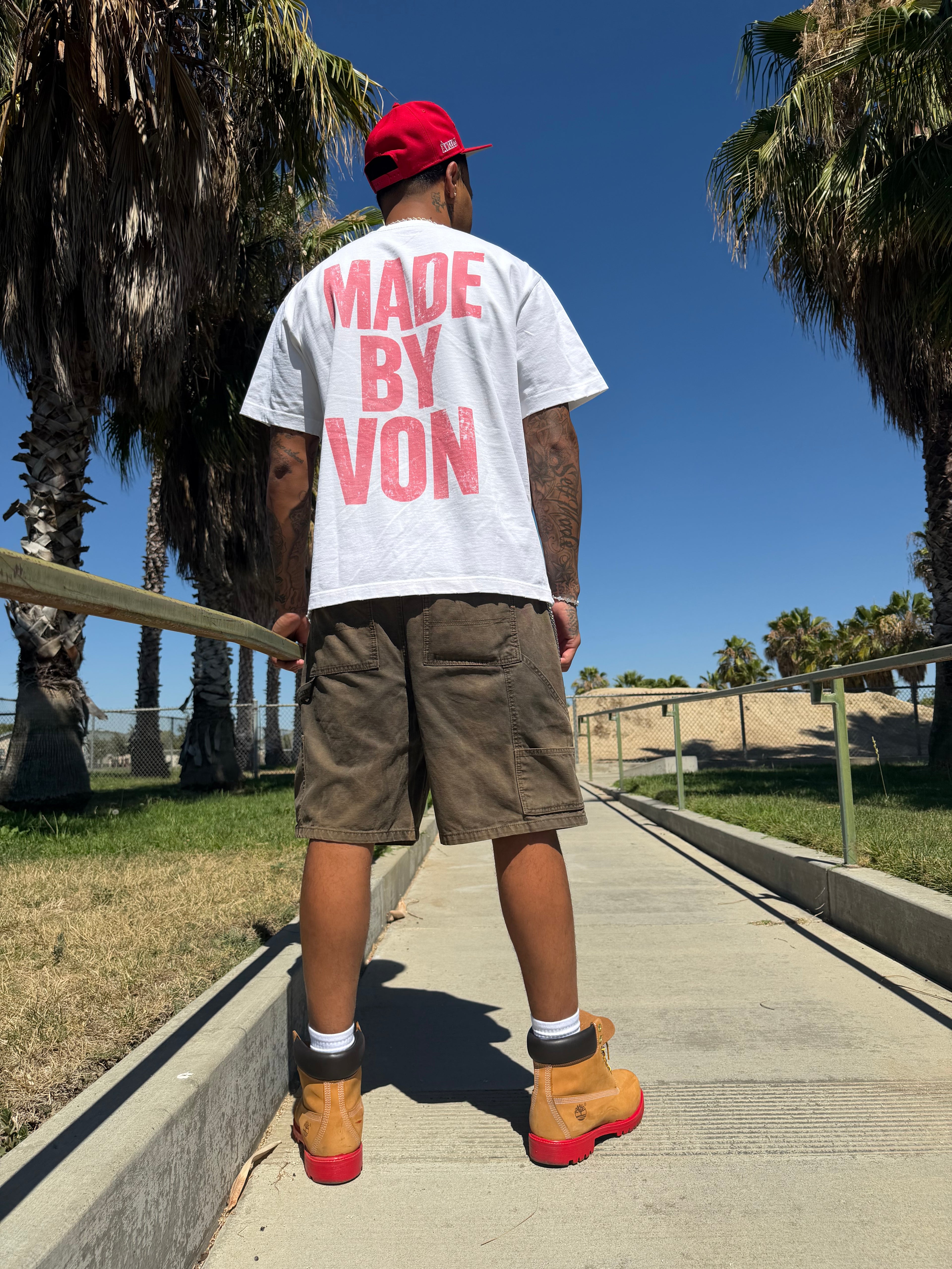 JESUS tee